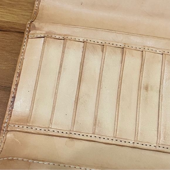 COACH Signature Jacquard Brown Canvas on Natural Leather Continental Wallet - Picture 11 of 14